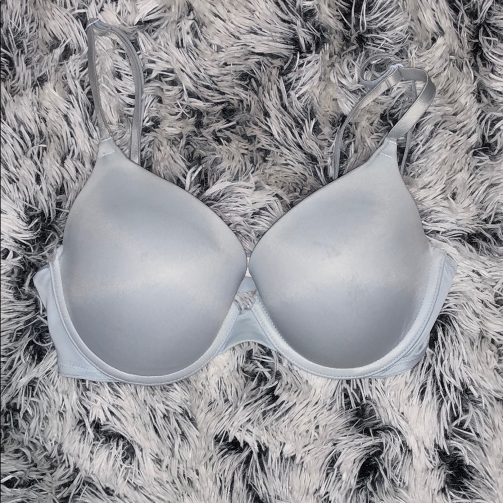 VICTORIA’S SECRET ***2 for 18 push up bras***